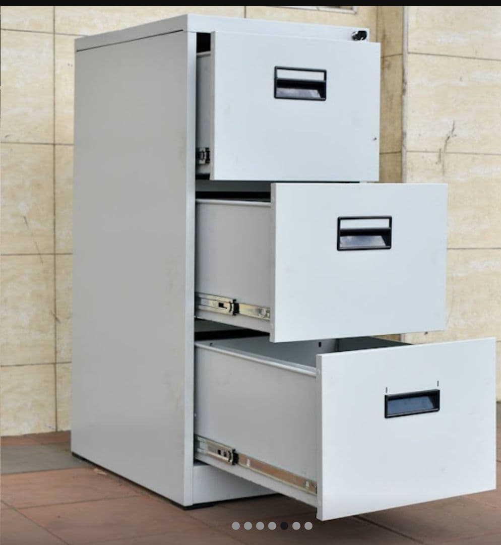 3 Drawer filing cabinet